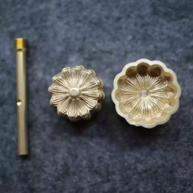 Antique Flower Mould 3 cm